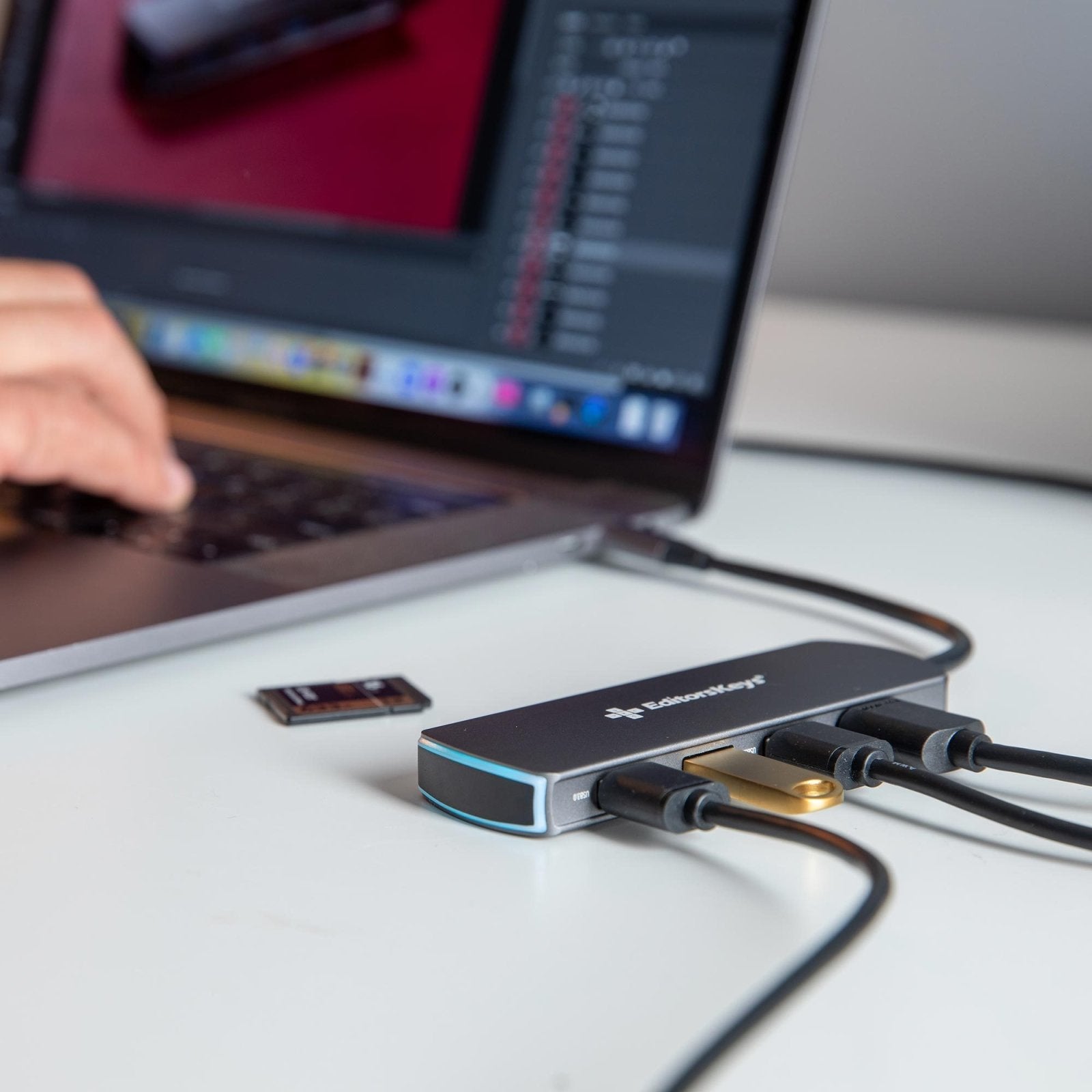 Using all the ports on Editors Keys USB-C adapter